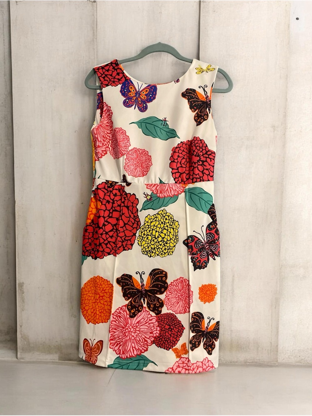 Aryeh Floral Butterfly Sleeveless Pockets Scoop Cream Pink Red Sheath Dress M